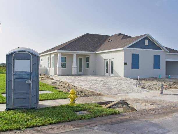 Porta potty delivery and setup in Cumberland Center, ME